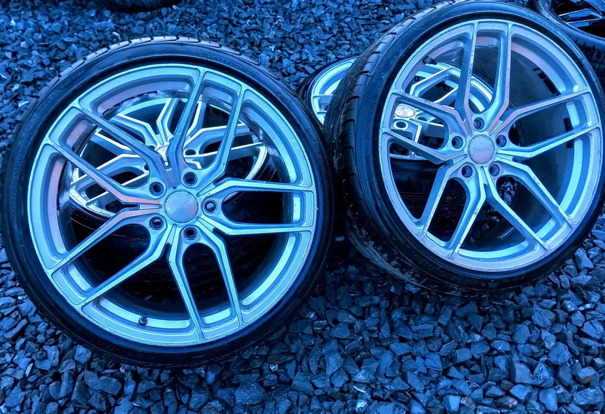 5x120 BMW 20inch Alloys • Veemann • Like New Tyres - Image 1