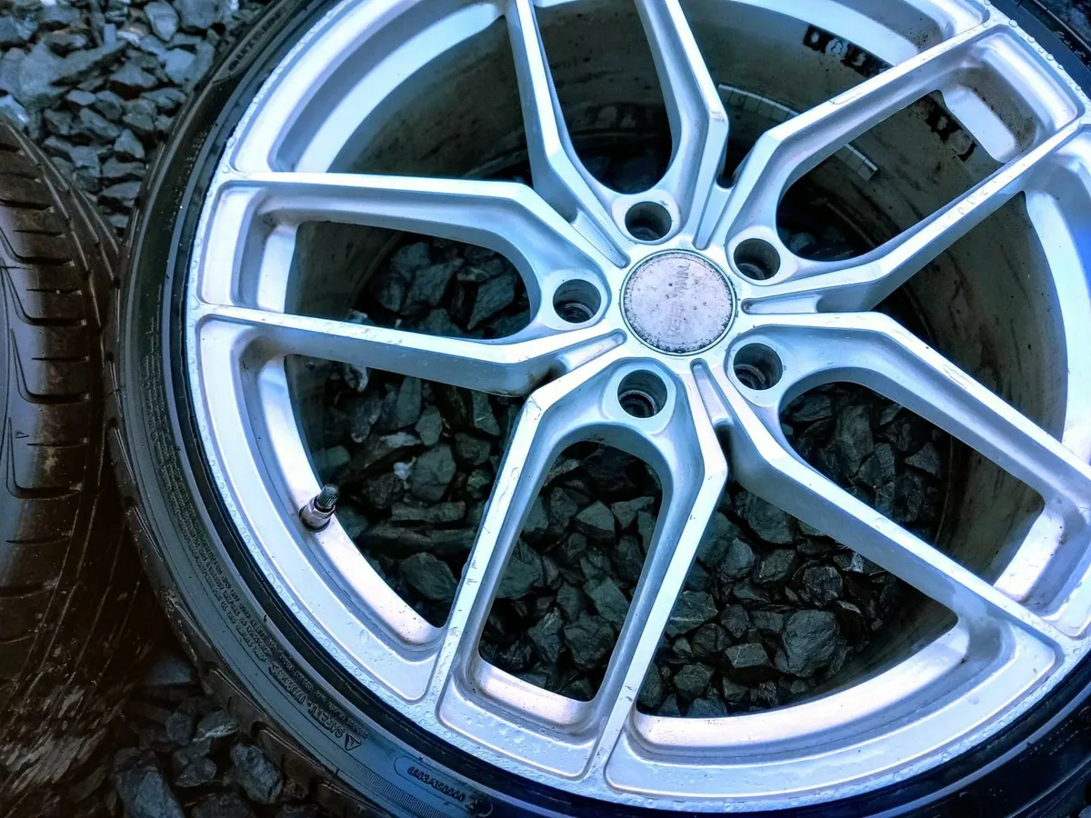 5x120 BMW 20inch Alloys • Veemann • Like New Tyres - Image 3