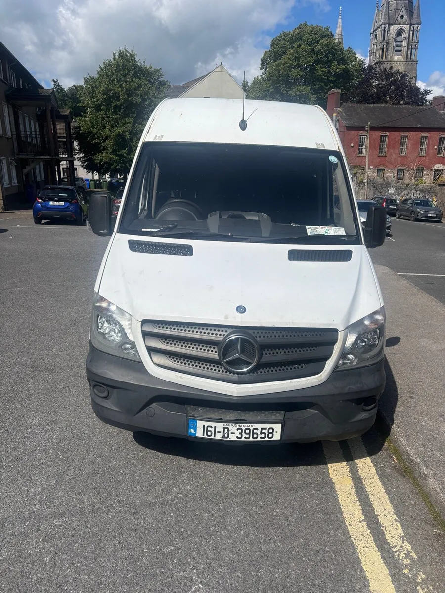 Mercedes Sprinter Van LWB 151 - Image 2