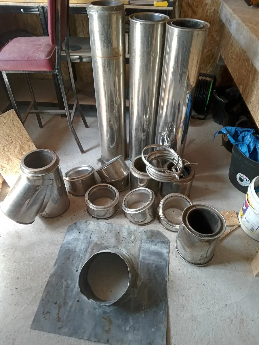 Twin wall flues and fittings - Image 1