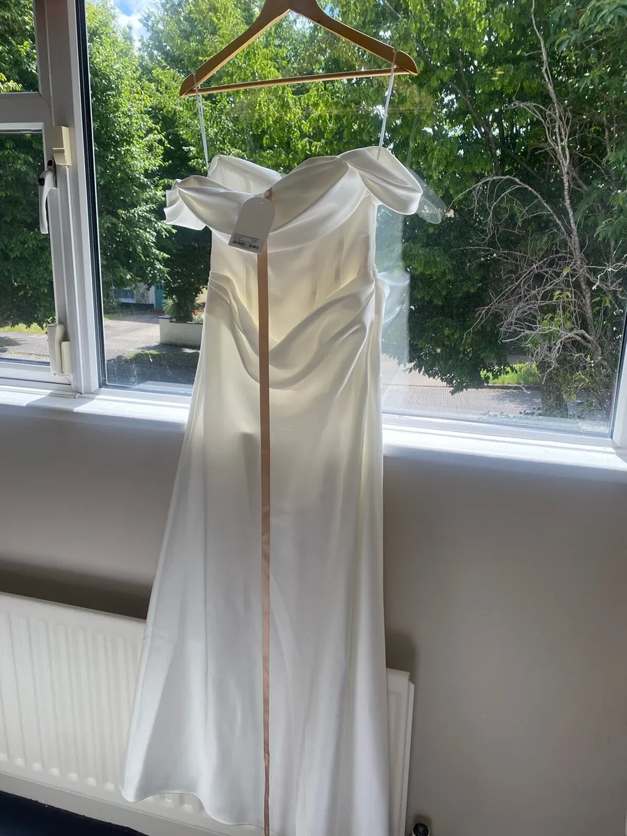 Wedding dress meshki brand new with tags! - Image 2