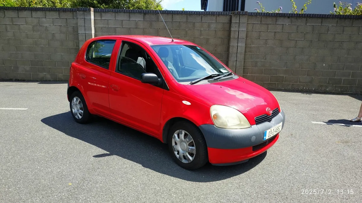 Toyota Yaris 2003 - Image 1