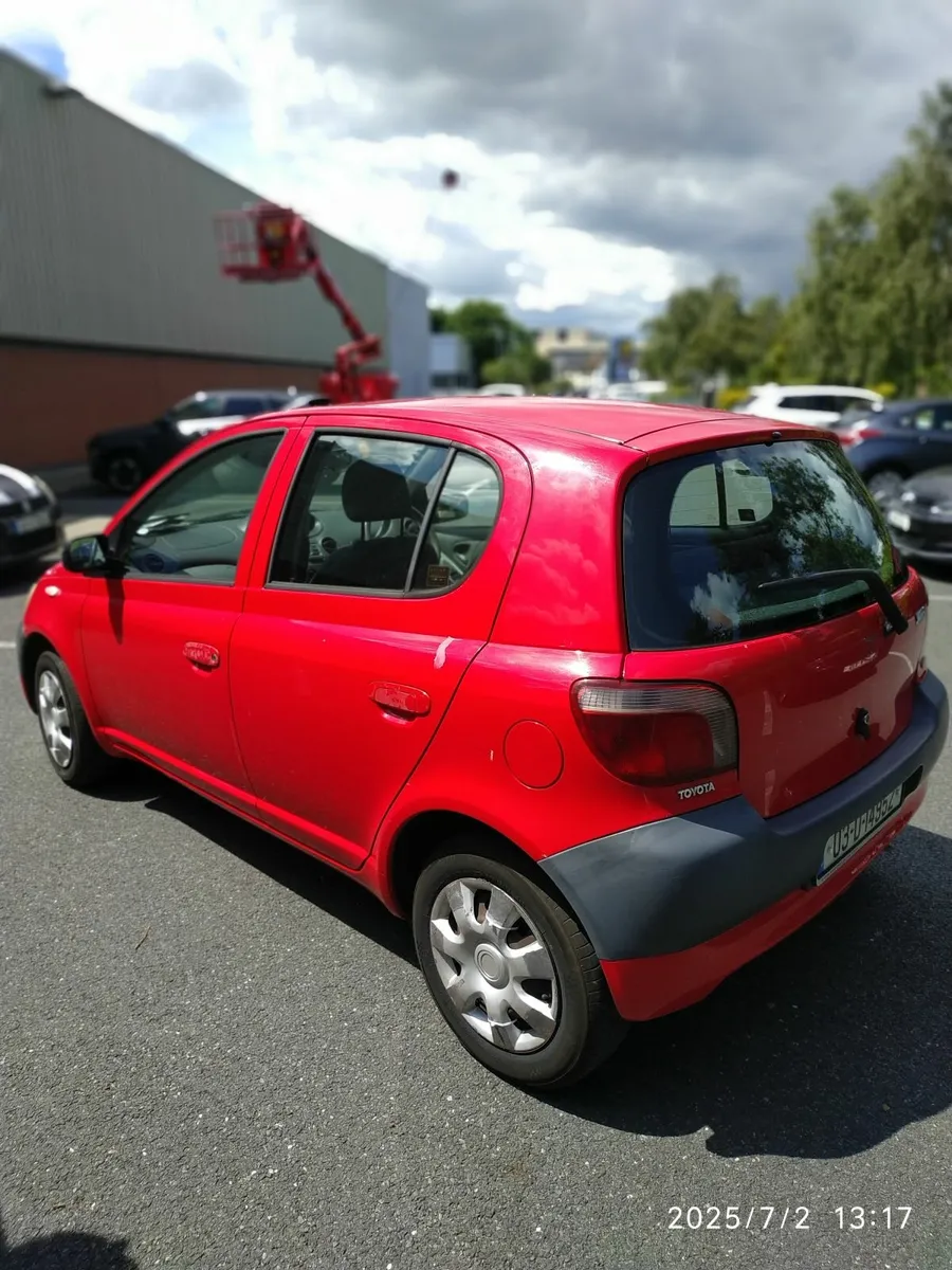 Toyota Yaris 2003 - Image 3