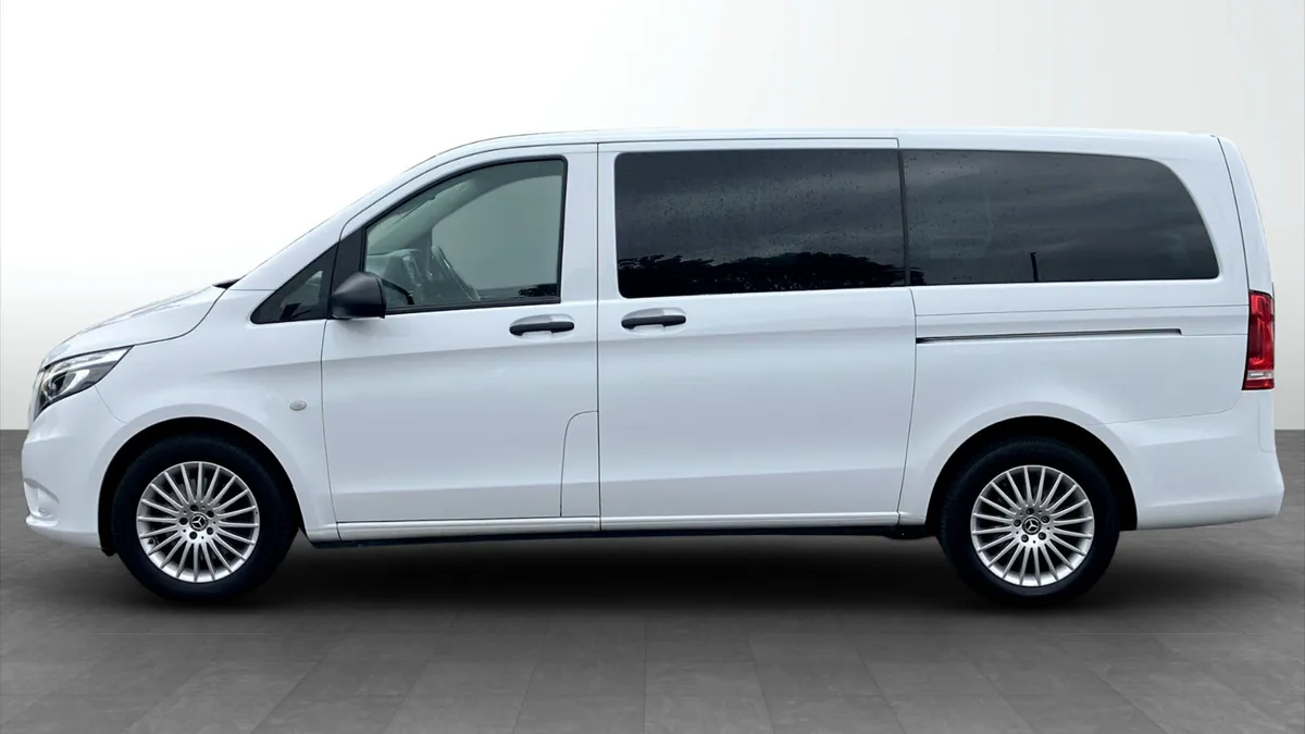 Mercedes-Benz Vito 2.0 119 CDI SELECT Tourer - Image 2