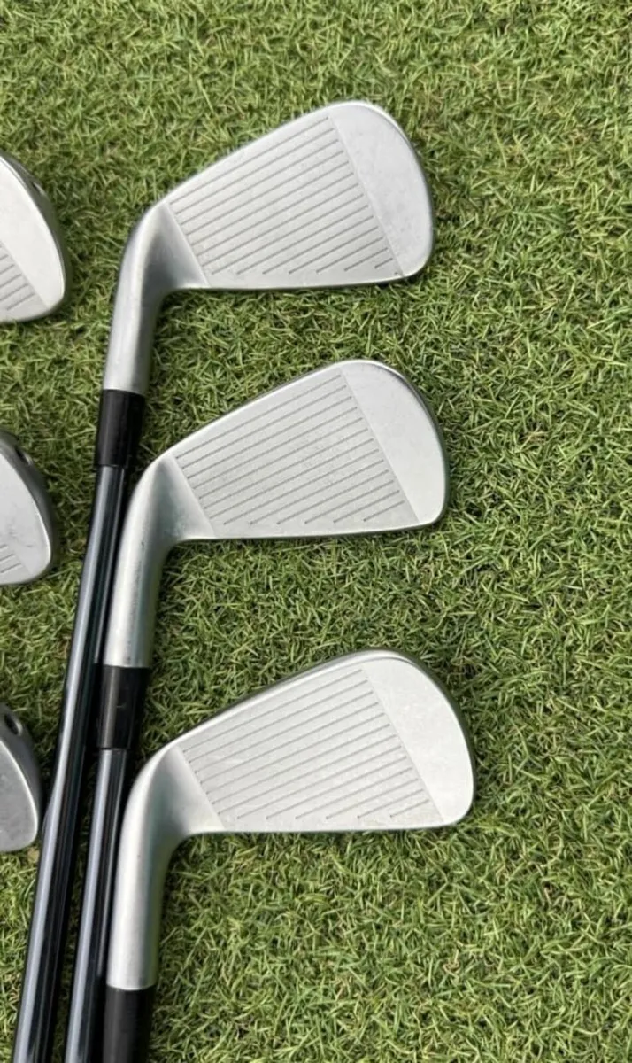 TAYLORMADE P790 2021 IRONS / 5-PW / REGULAR - Image 4