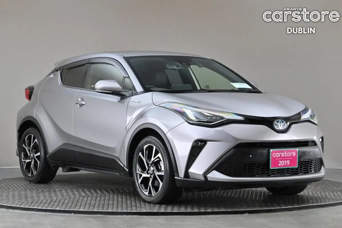 Toyota C-HR 1.8 Hybrid Sport half Leather reverse - Image 1