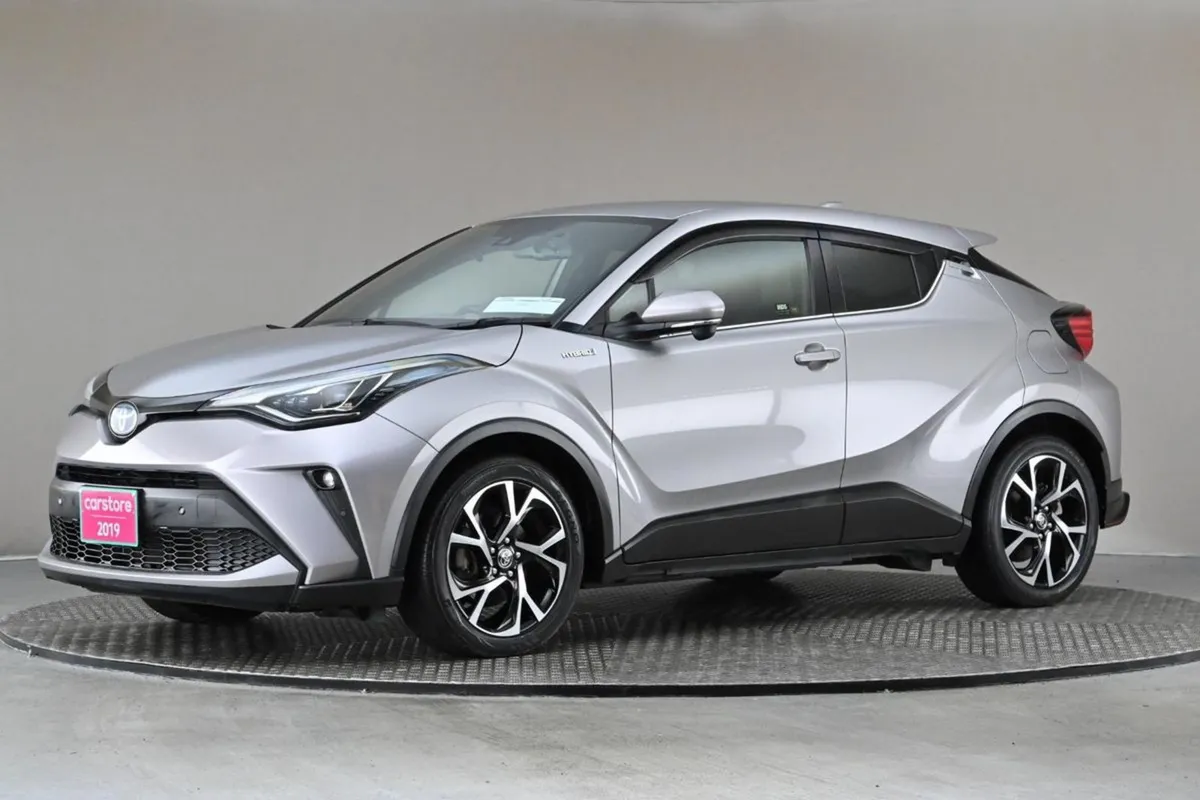 Toyota C-HR 1.8 Hybrid Sport half Leather reverse - Image 4