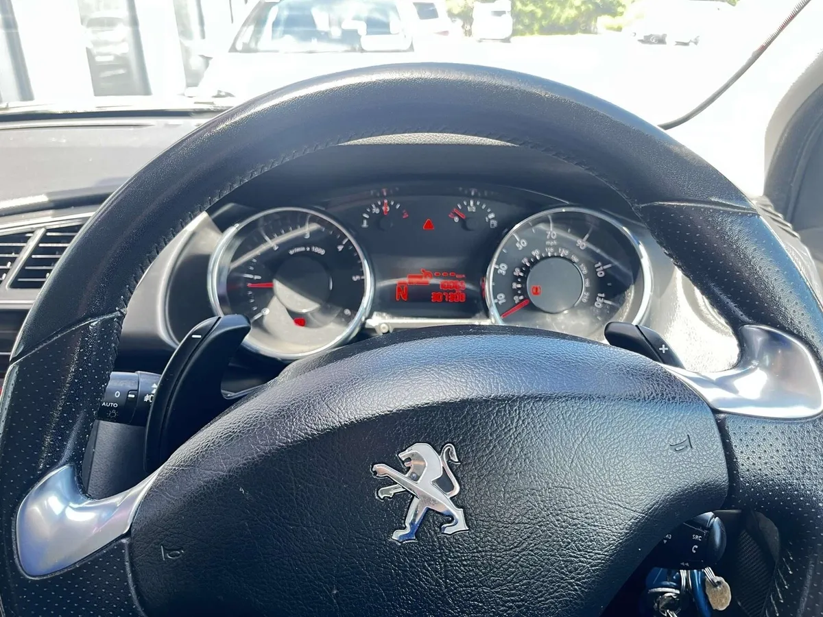 Peugeot 3008 - Image 2