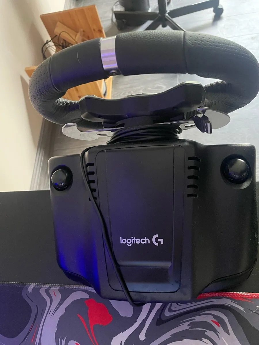 Logitech G920 Steering-wheel and pedals - Image 3