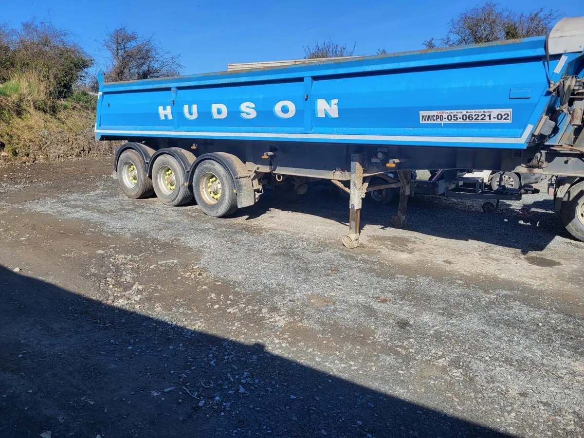 Tipping trailer - Image 1