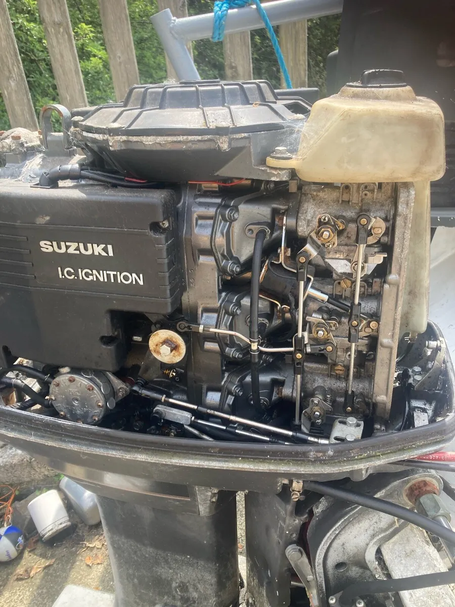Suzuki Outboards 2 stroke - Image 2
