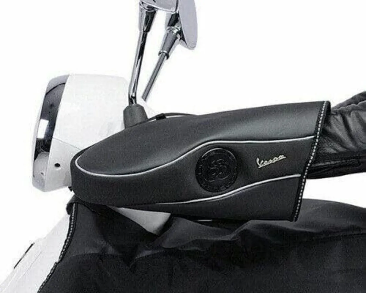VESPA Elettrica Primavera Sprint Handlebar Muffs - Image 1