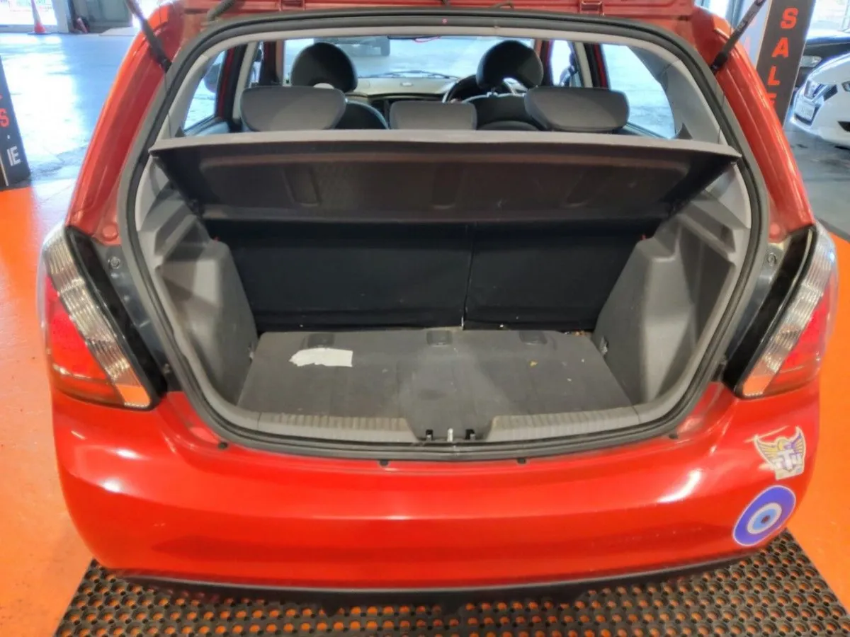Kia Rio 1.4 TX - Image 4