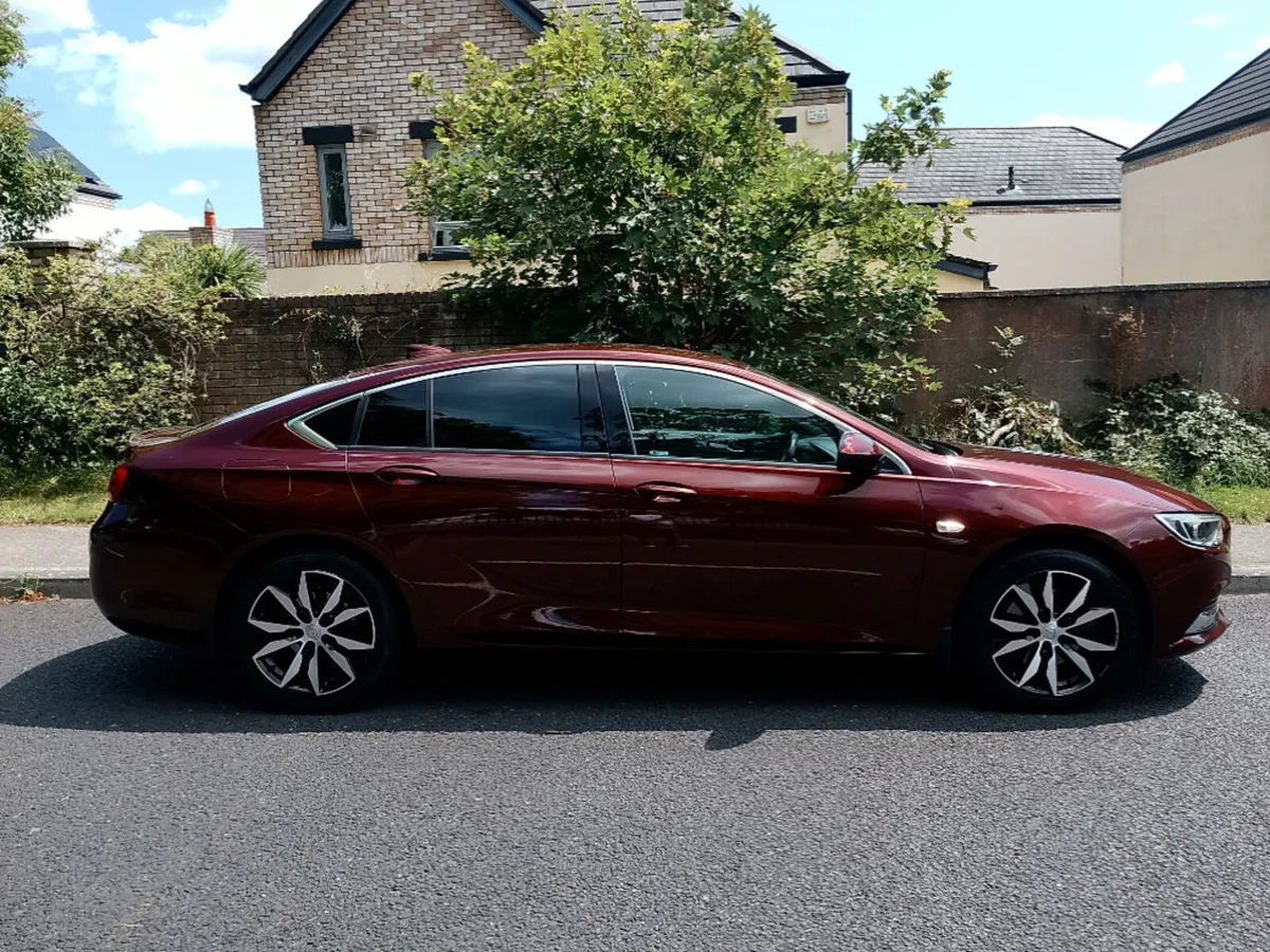 Opel Insignia Grand Sport SRI 2.0 170PS 5DR - Image 2