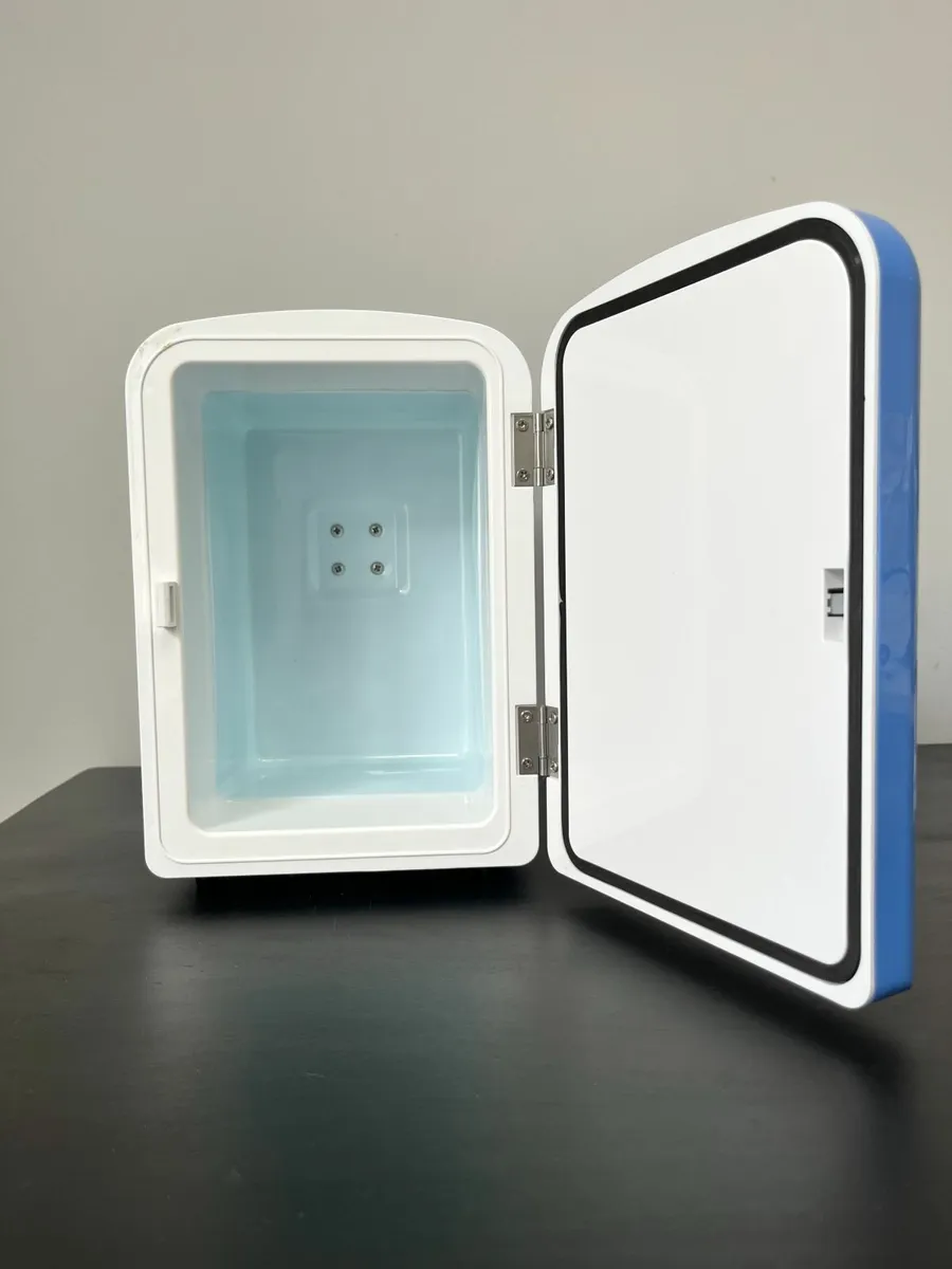 Mini Fridge - Image 2