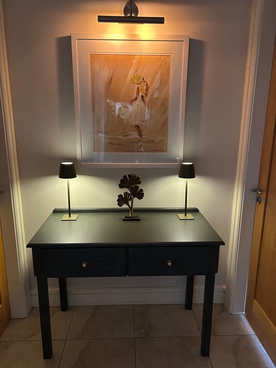 Hall table - Image 1