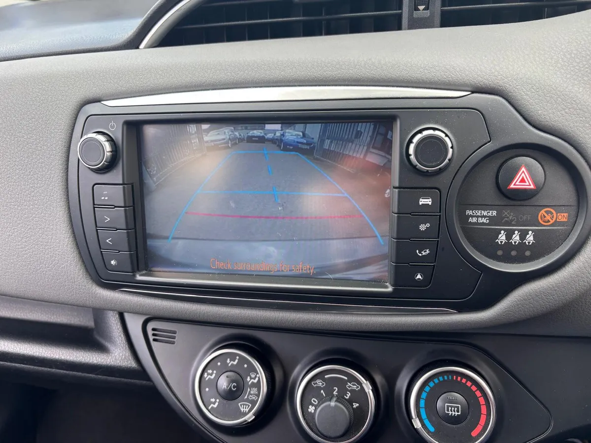 Toyota Yaris 2016  1.0  ICON  FINANCE  ARRANGED - Image 4