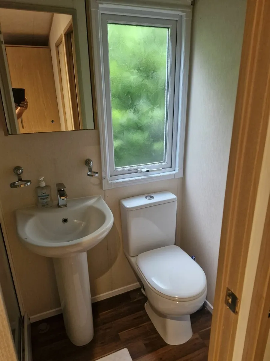 Mobile Home - Image 3