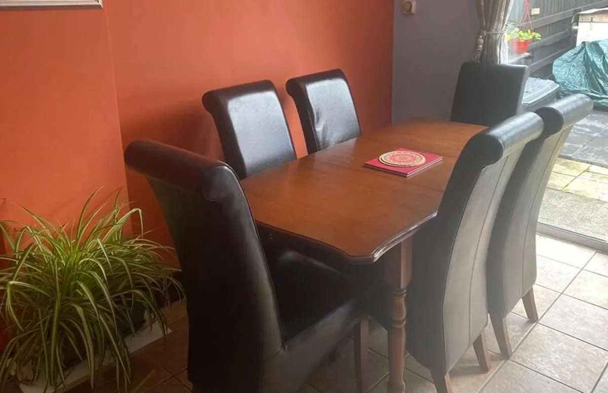 Dinner Table and Chairs - Image 3