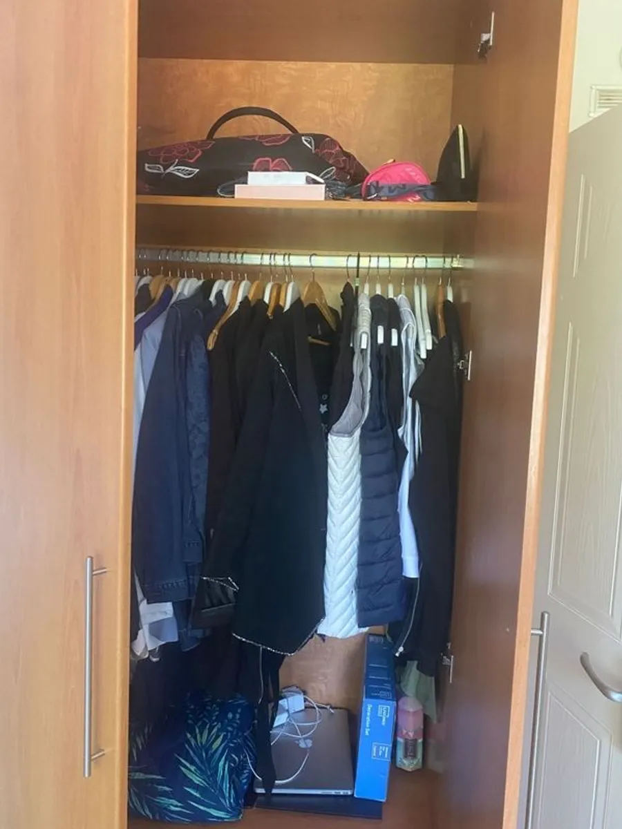 wardrobe free must be gone by Friday - Image 2