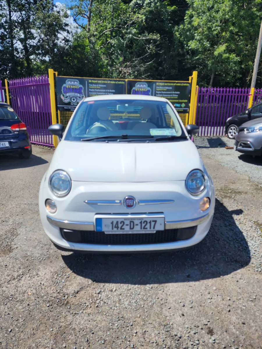 Beautiful 2014 Fiat 500 Low Miles - Image 3