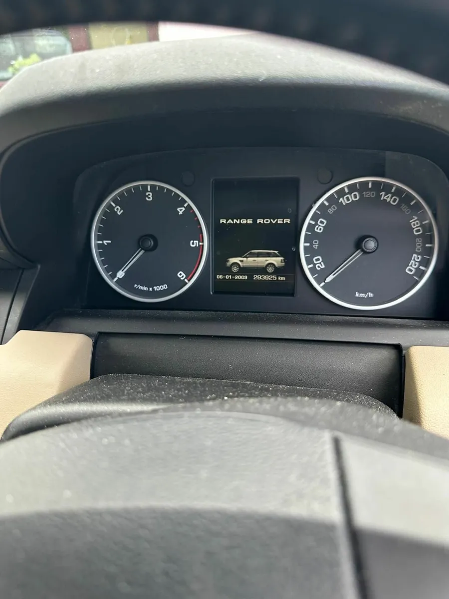 Land Rover Range Rover Sport 2012 - Image 3
