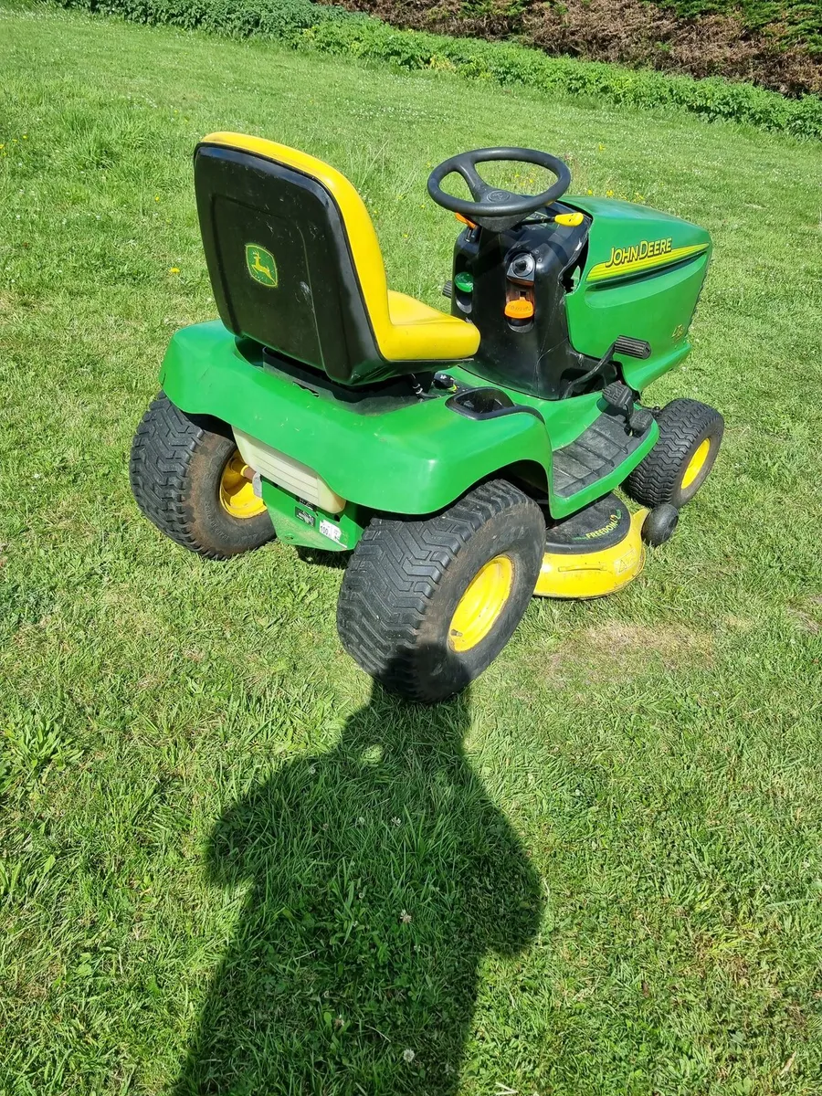 John deere LT160 automatic ride on mower - Image 2