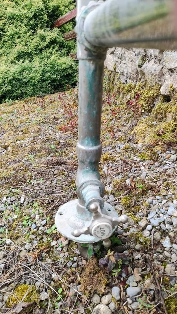Vintage working Chrome/Brass Towel Rail - Image 4