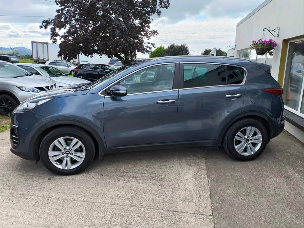 Kia Sportage 1.7 D EX - Image 4