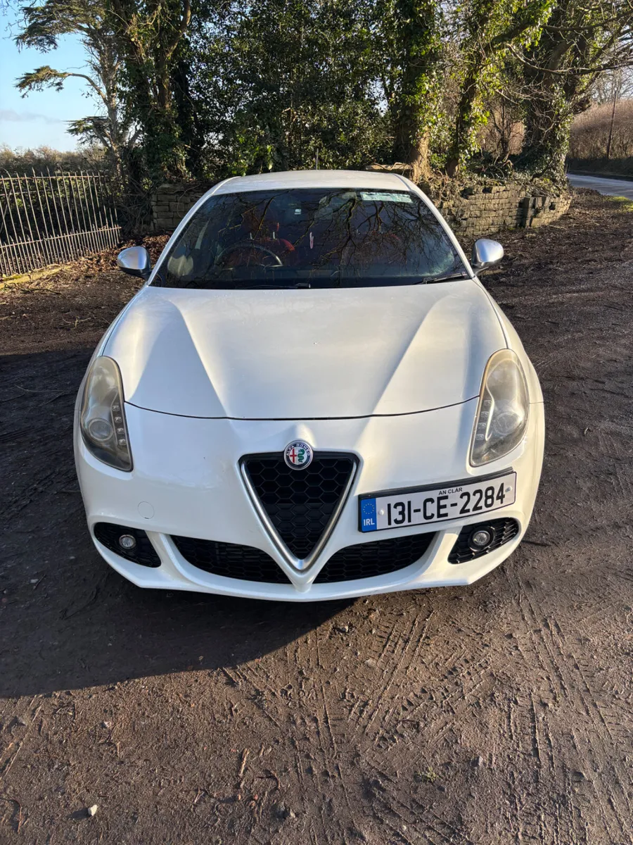 Alfa Romeo Sportiva 2 liter Jtdm - Image 4
