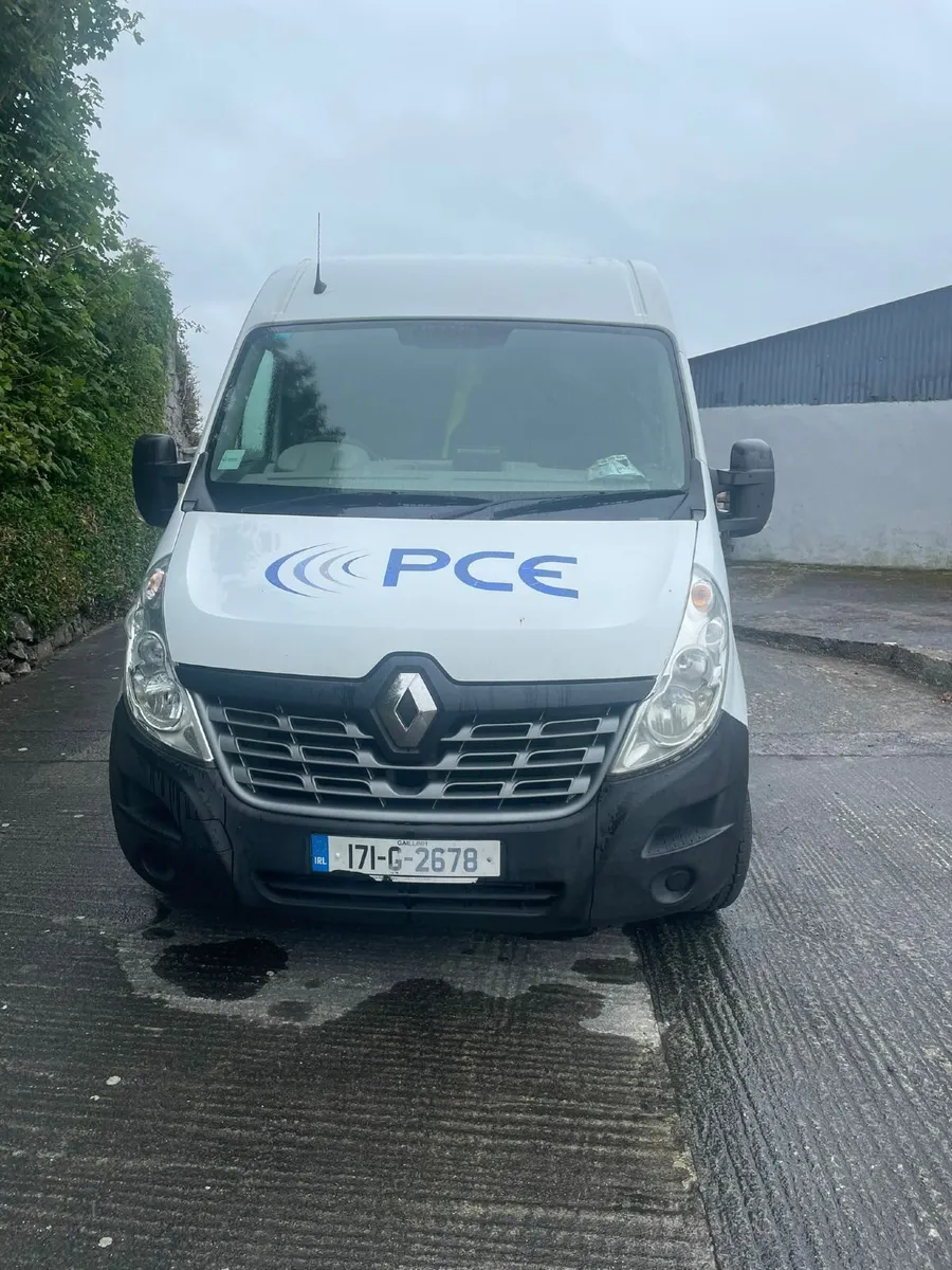 Renault Master 2017 - Image 1