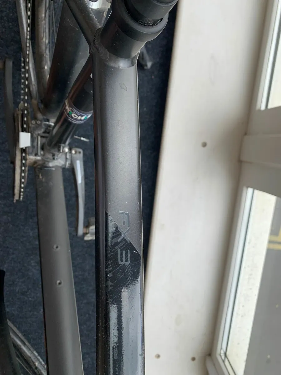 Bicycle - Trek FX3 2022 - Image 2