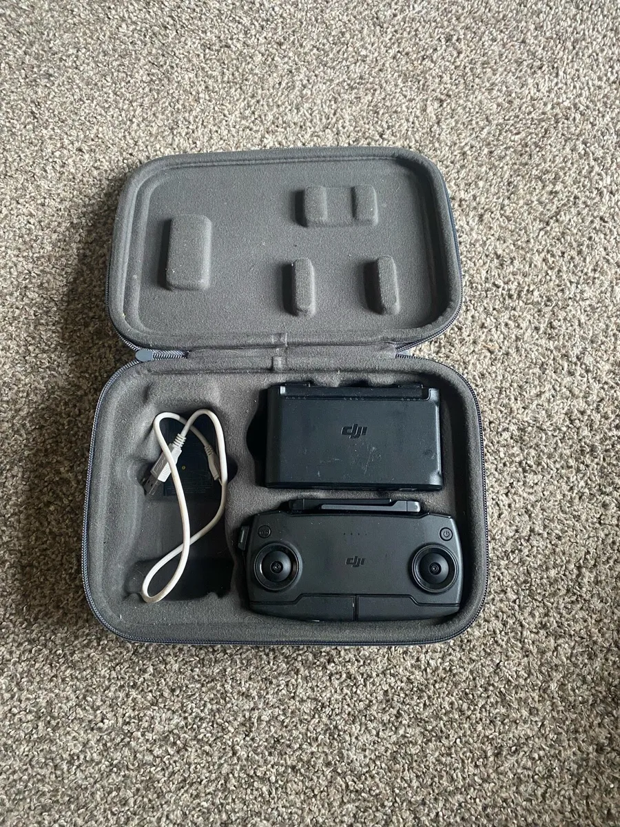 Dji mini battery and parts - Image 2