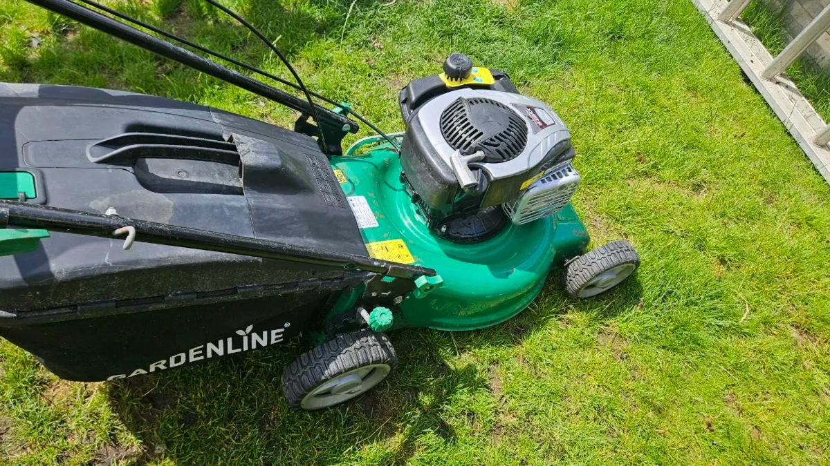 lawnmower - Image 3