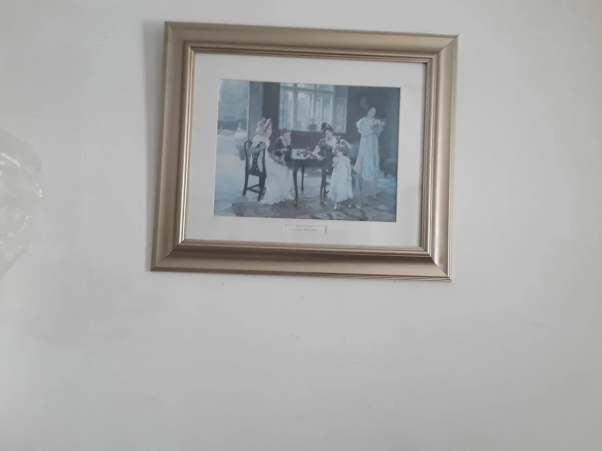 Lovely picture Victorian scene good condition - Image 3