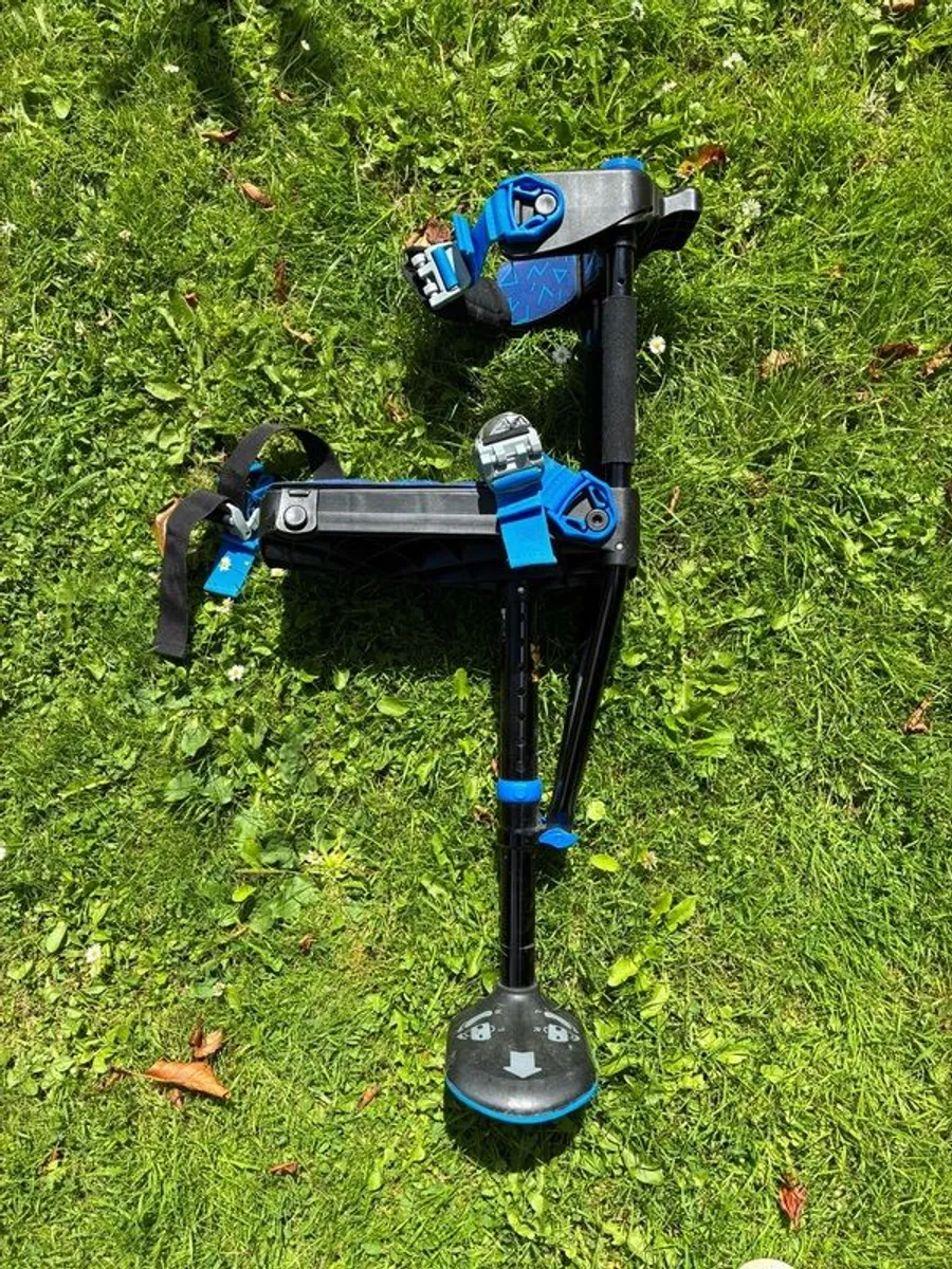 iwalk 3.0 hands free crutch. - Image 3