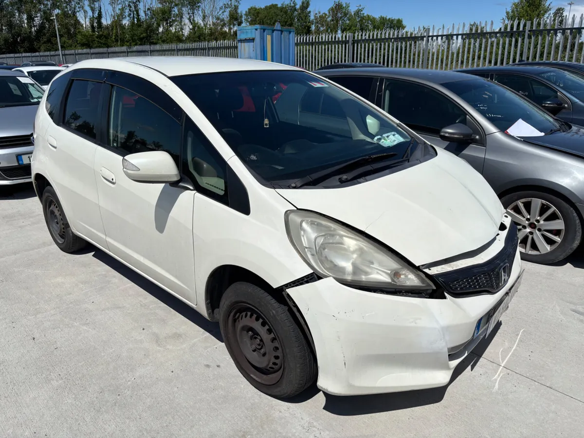 11 Honda Fit Auto NCT 1/26 130km Drives - Image 2