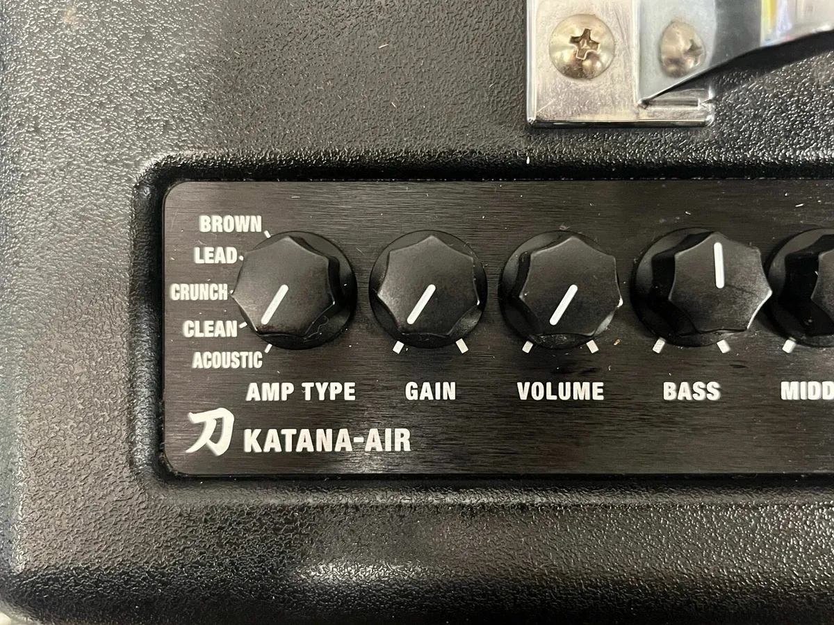 Boss Katana Air - Image 3