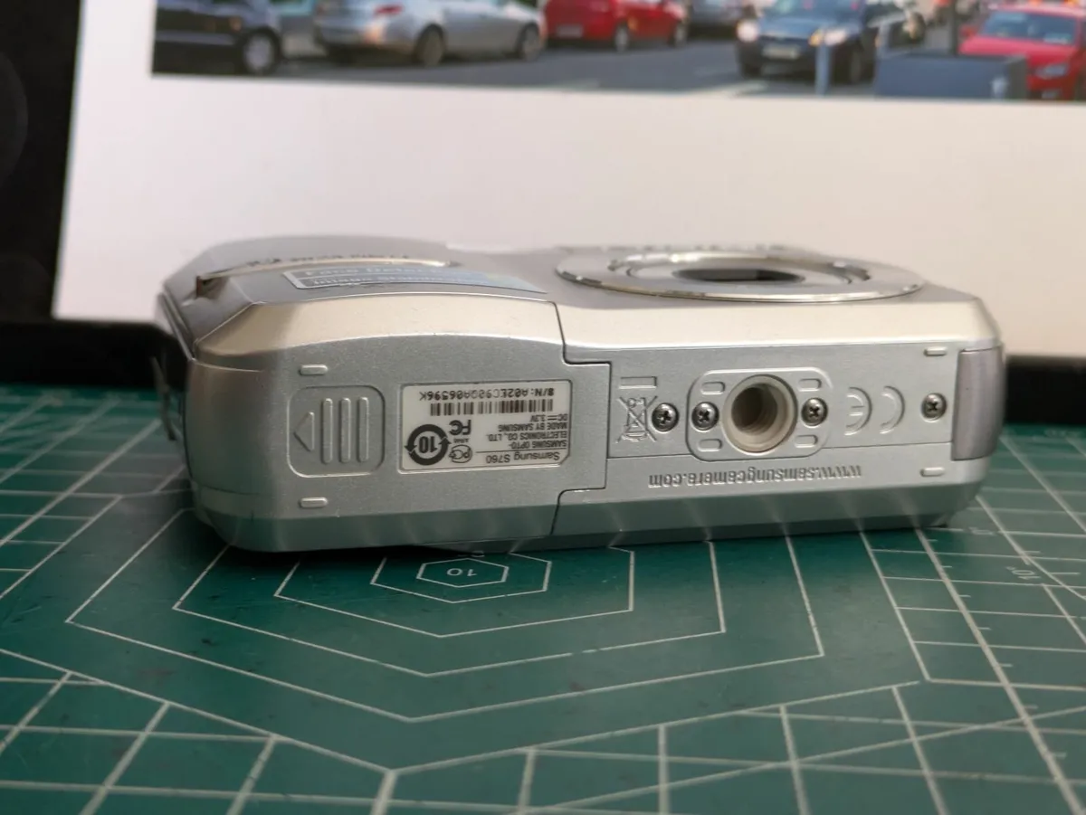 Samsung 7MP CCD 🌈 digital compact camera - Image 4