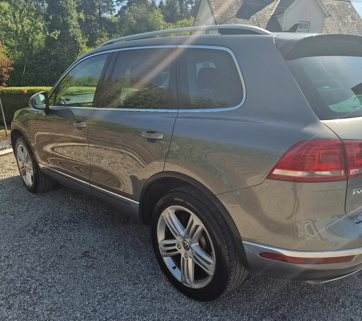 Volkswagen Touareg 2016 - Image 2