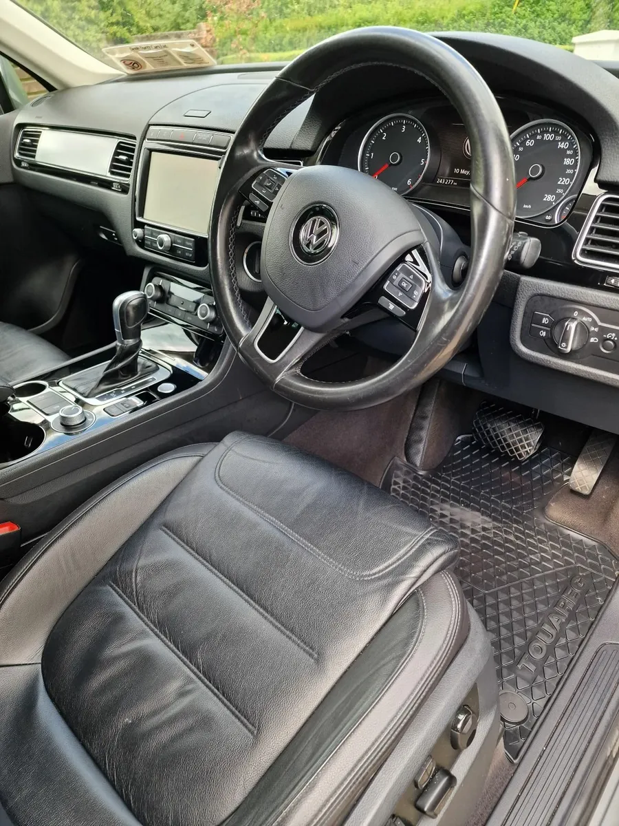 Volkswagen Touareg 2016 - Image 4