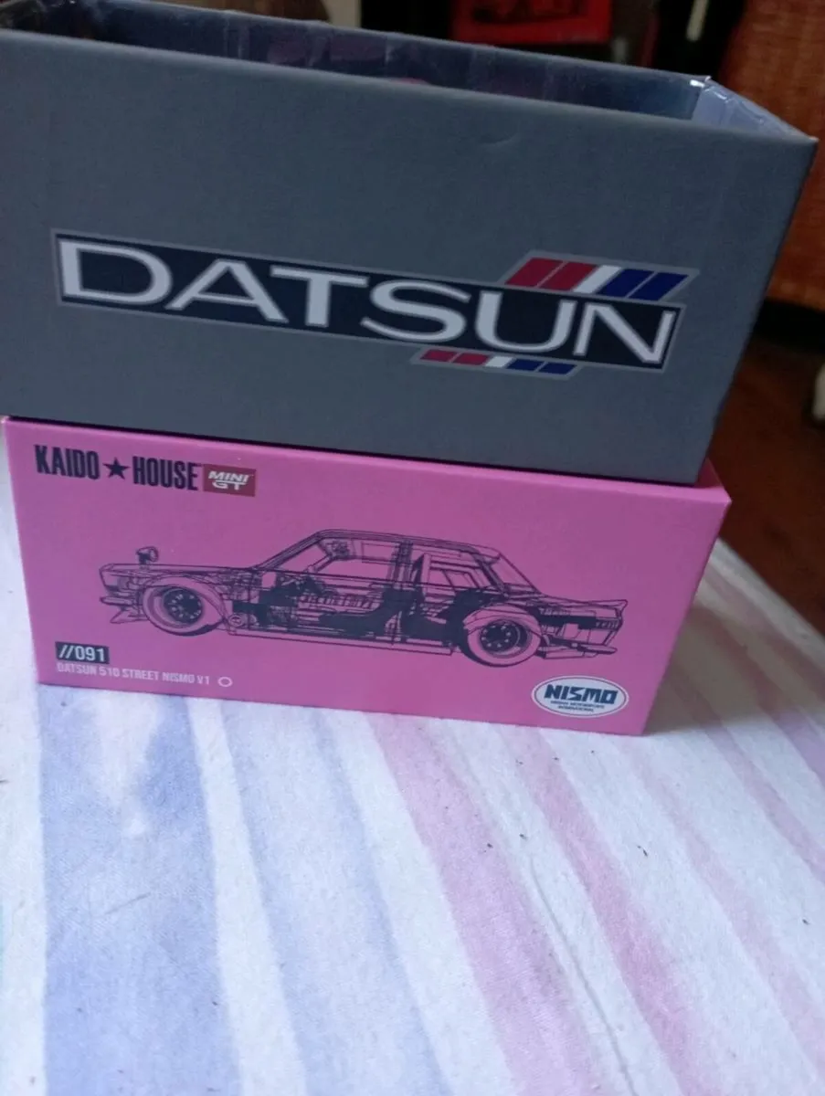 1-64 MINI GT KAIDO HOUSE #9 DATSUN 510 STREET CAR - Image 2