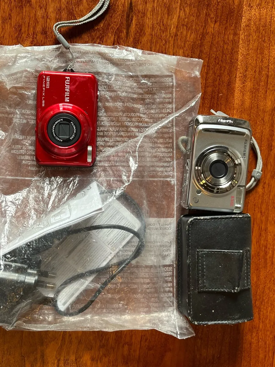 Cameras & Camcorders bargain - Image 4