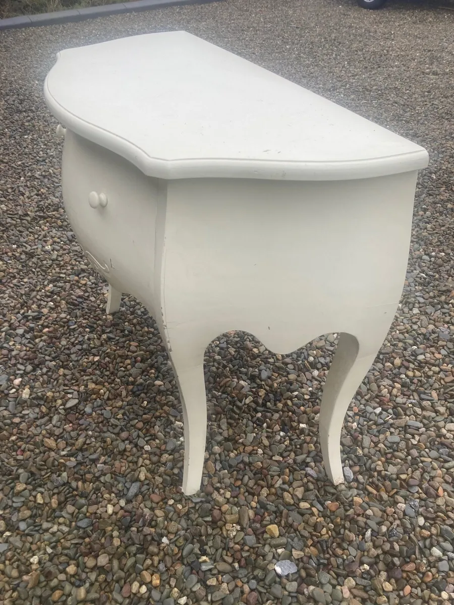 Console table - Image 1