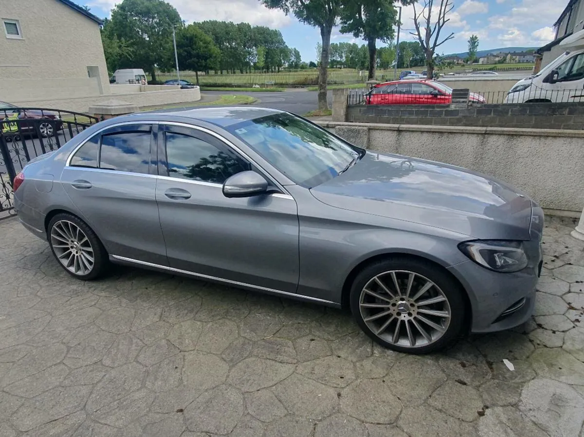 Car - Image 1