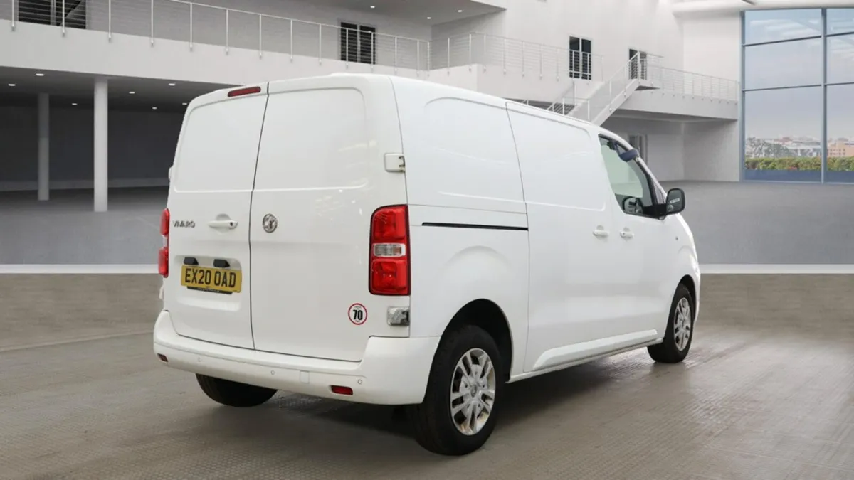Vauxhall Vivaro 2020 - Finance approval in 1 hour - Image 4