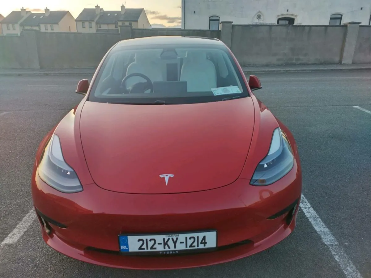 2021 (212) Tesla Model 3 RWD - Image 4