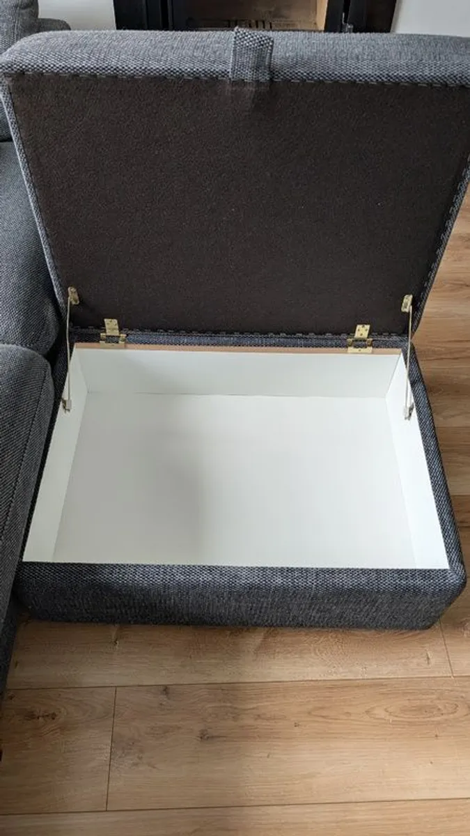 3 Seater Corner sofa - Image 4