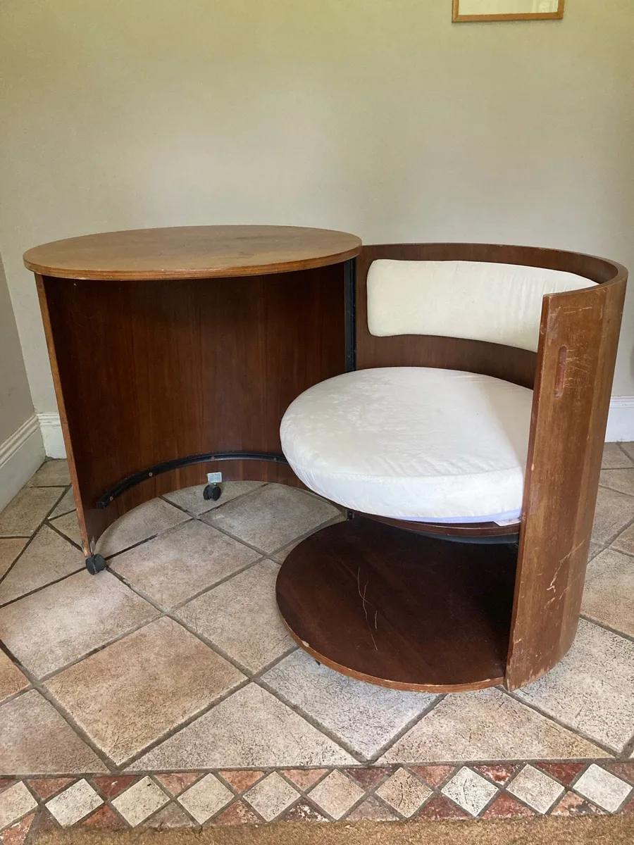 Vintage 70’s desk with integrated seat - Image 1