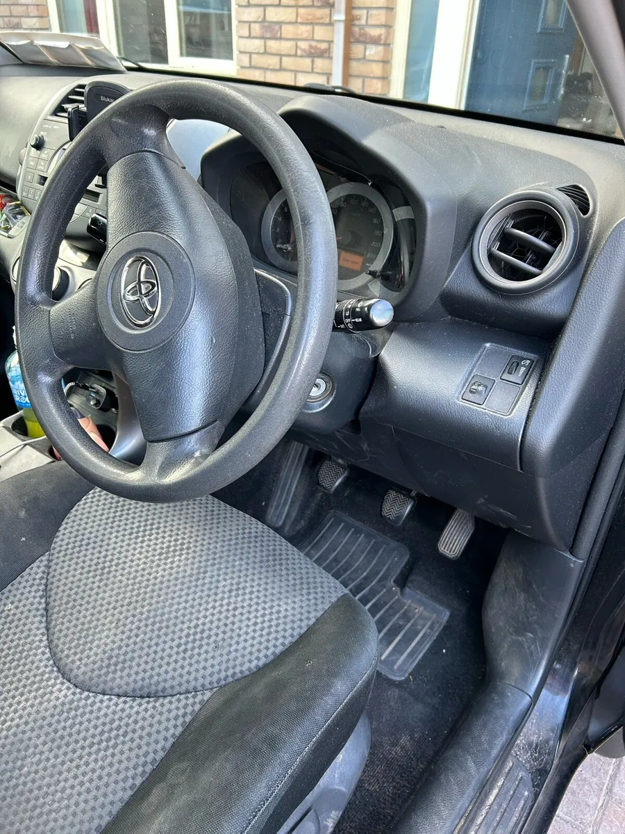 Toyota RAV4 2007 - Image 3